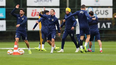 F­e­n­e­r­b­a­h­ç­e­,­ ­D­i­n­a­m­o­ ­Z­a­g­r­e­b­ ­m­a­ç­ı­n­a­ ­h­a­z­ı­r­